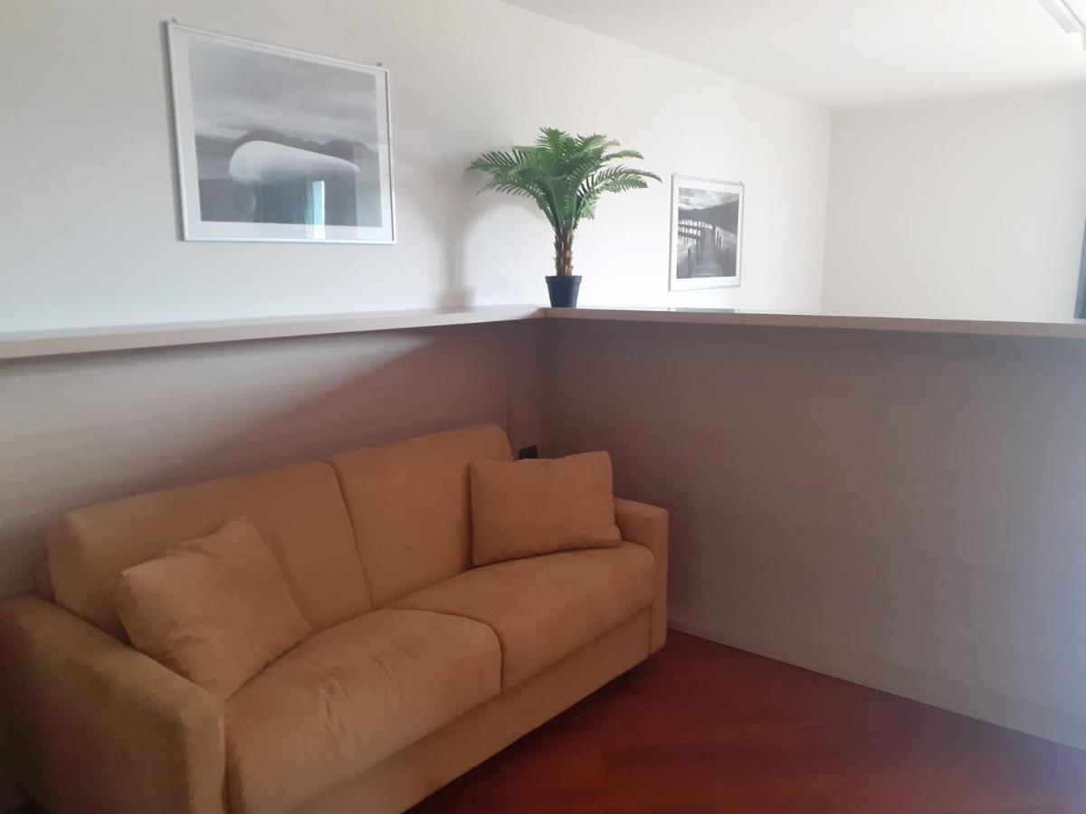 Open Space 53 Con Parcheggio In Struttura E Colazione Deliziosa 토리노 외부 사진